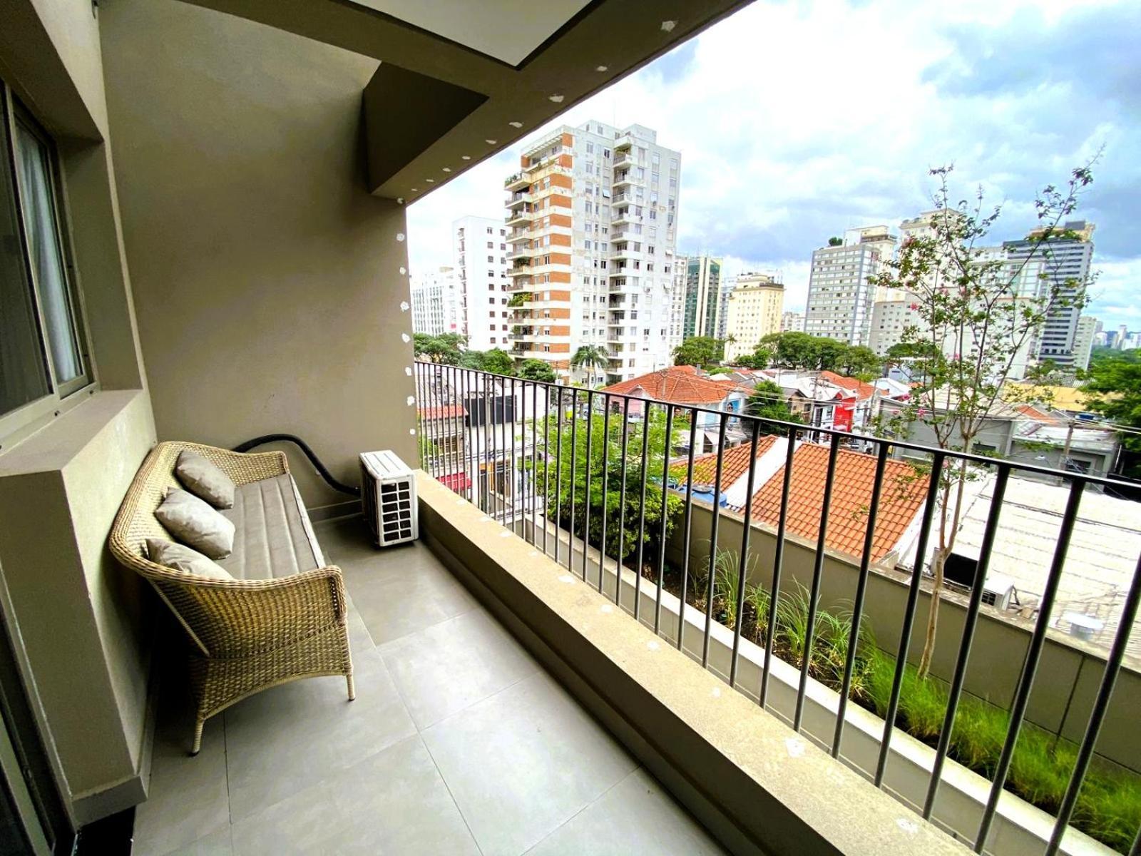 Apartamento No Jardins Com Ac | Brazilian Corner *